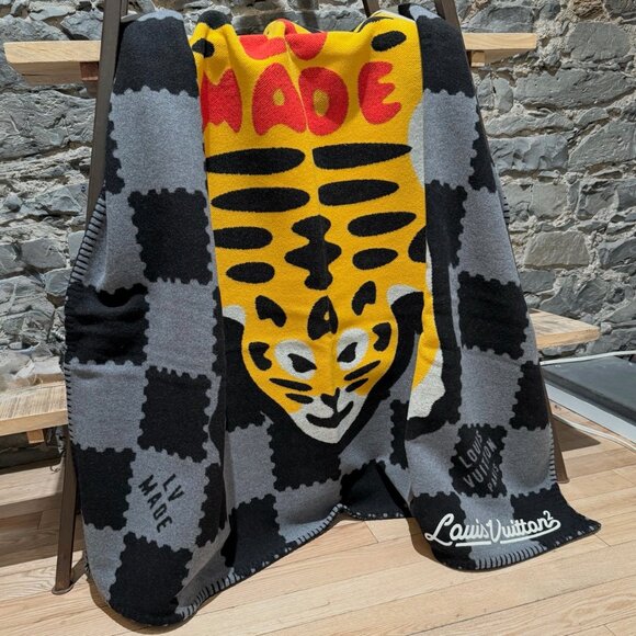Louis Vuitton x Nigo LV Made Damier Tiger Wool Cashmere Throw Blanket - Picture 3 of 9